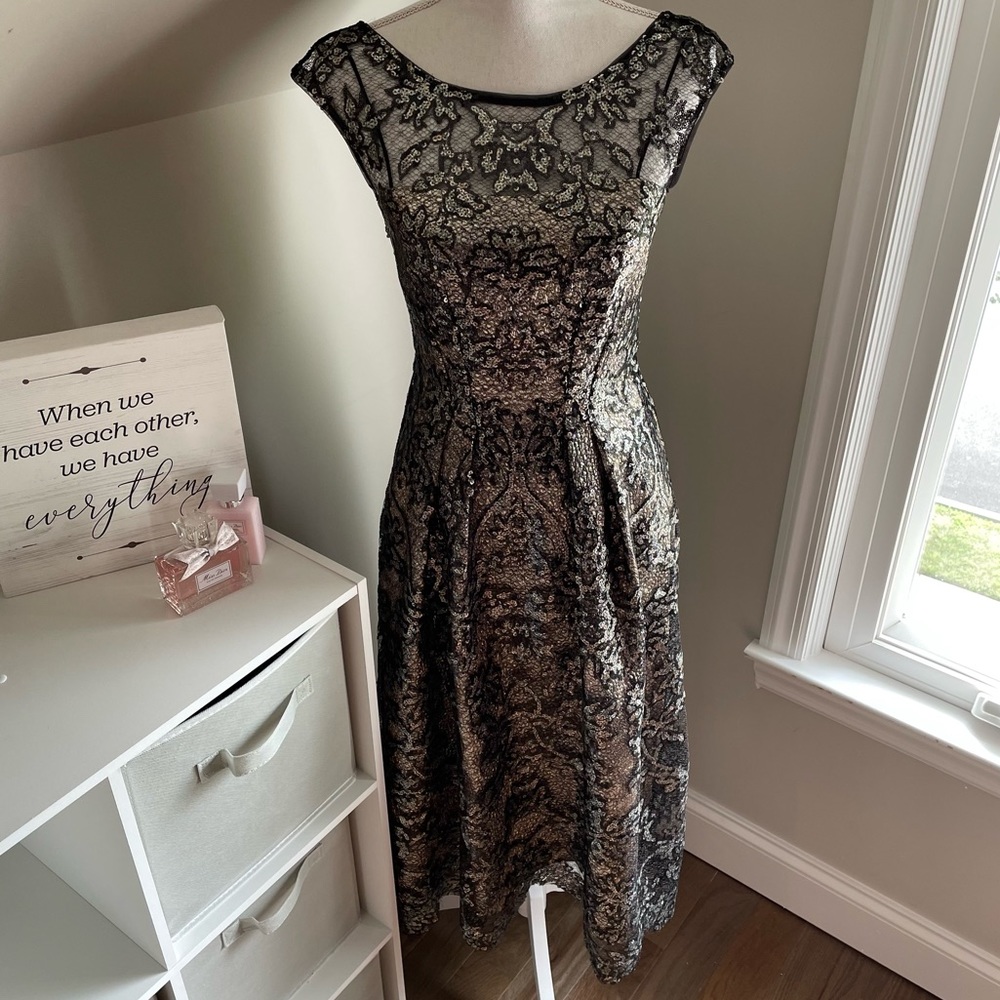 SIZE 2 Kay Unger Tea Length Dress in Black with Metallic Gold Lining.